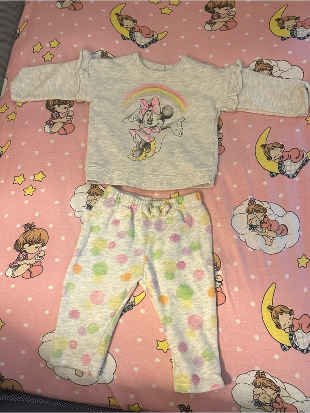 Disney Minnie Mouse Gray Sweatshirt & Pastel Polka Dot Pajama Pants Set